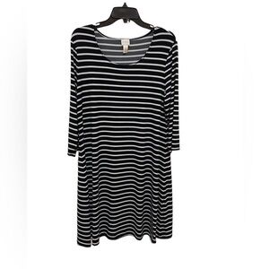 Chicos Size 2 Medium Dress Striped Black White Stretch Fit And Flare Tunic